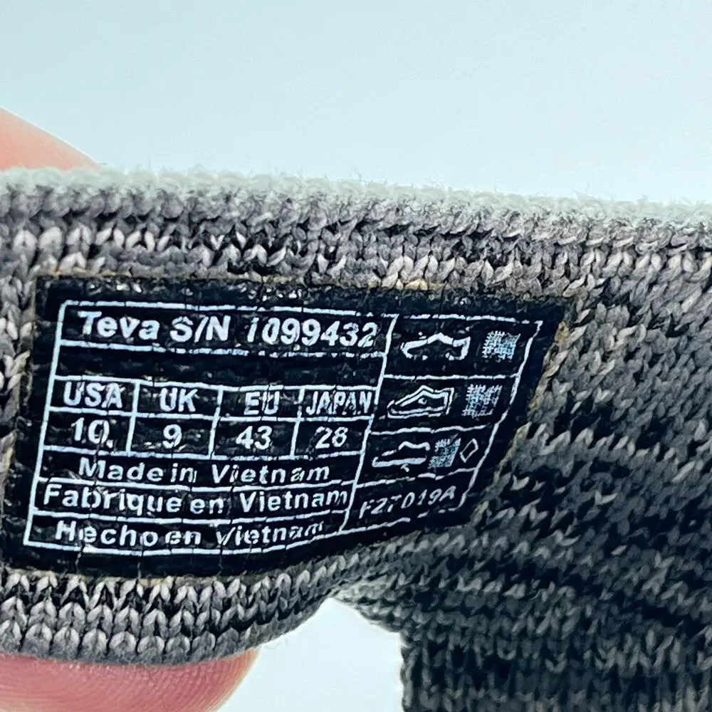 Teva men’s size
